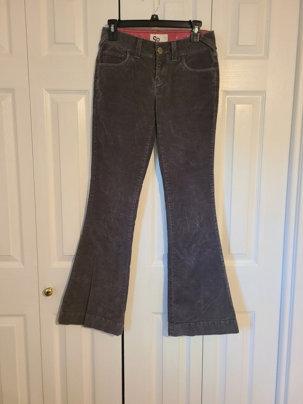 So size 3 juniors grey corduroy low rise flare leg jeans